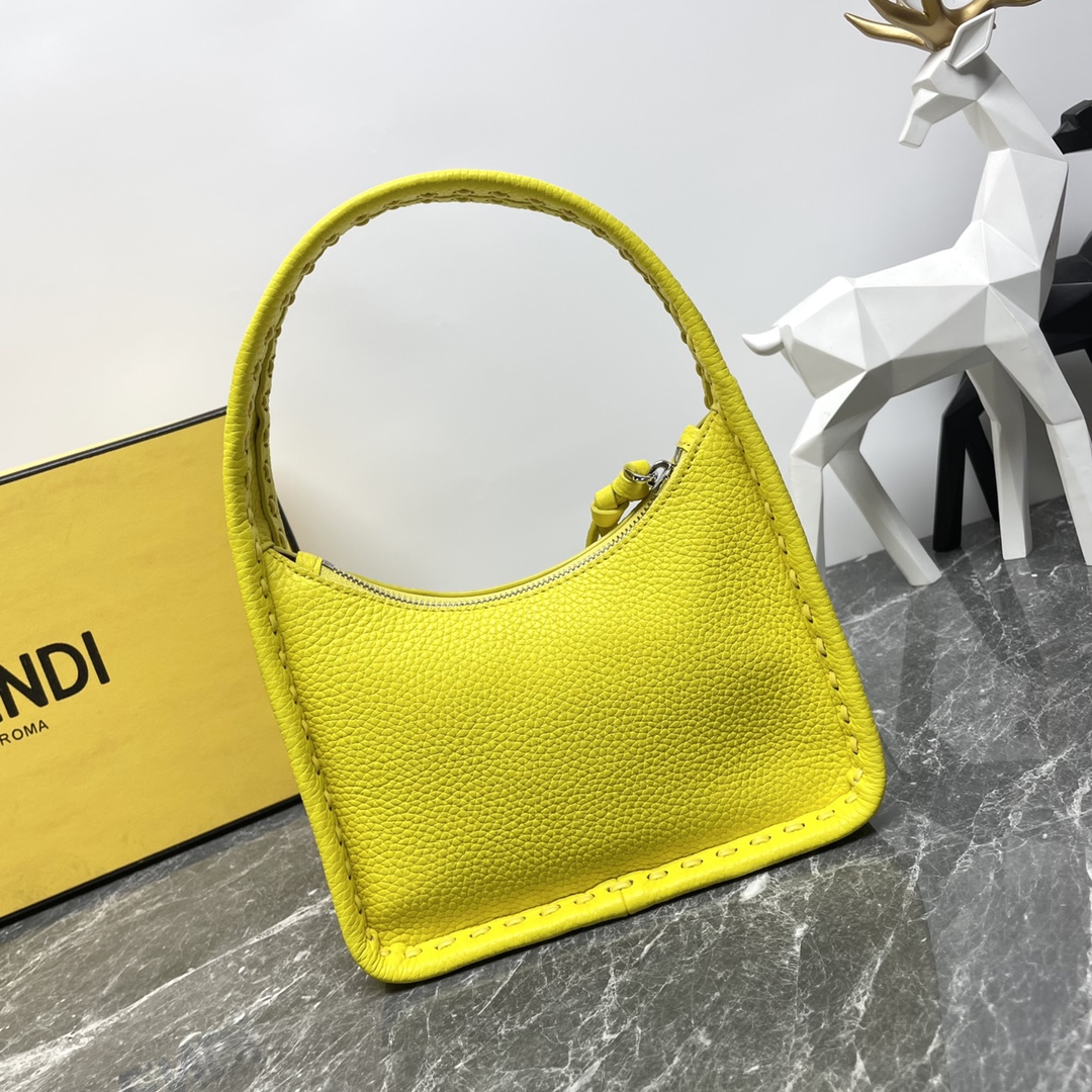Fendi väska Premium — photo 6