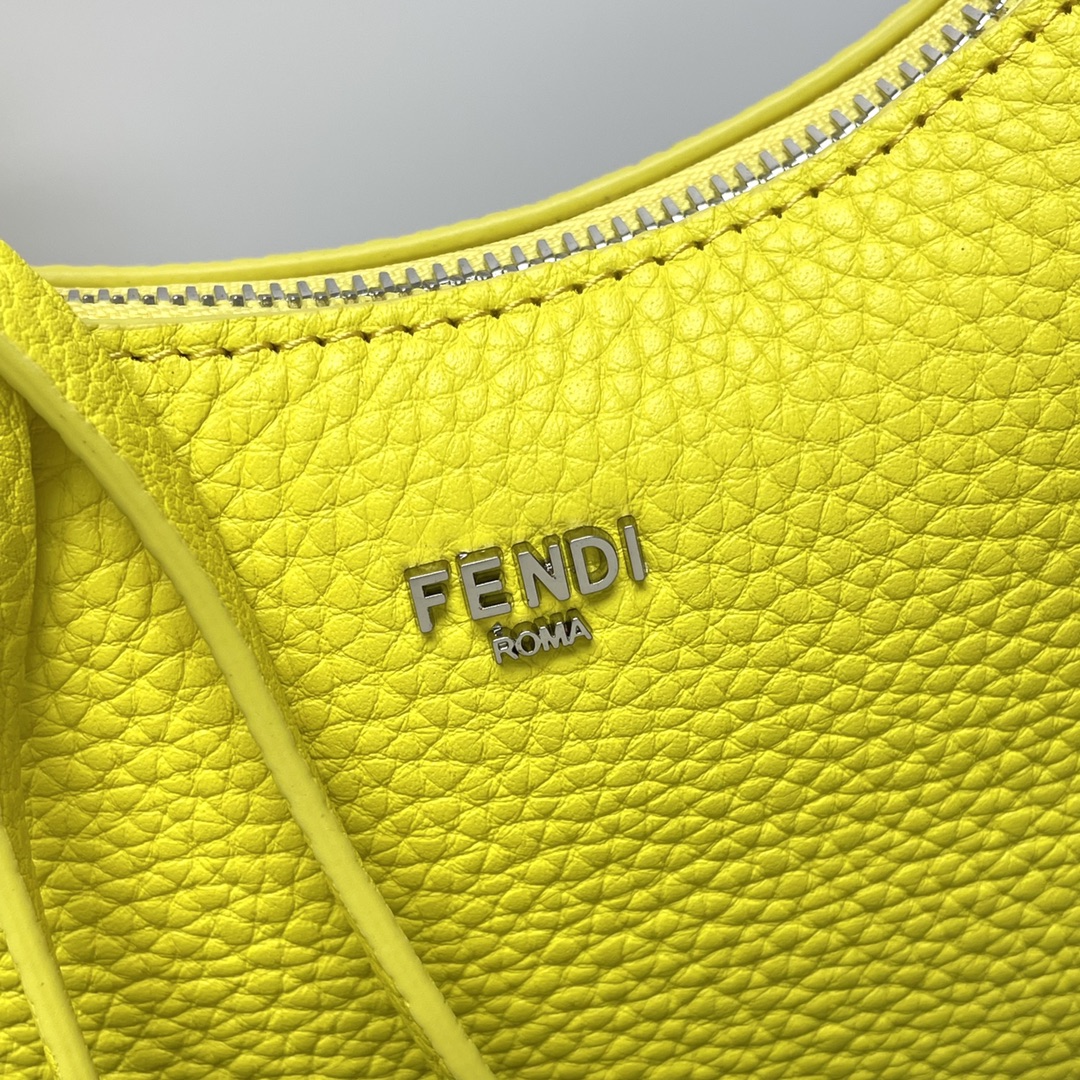 Fendi väska Premium — photo 2