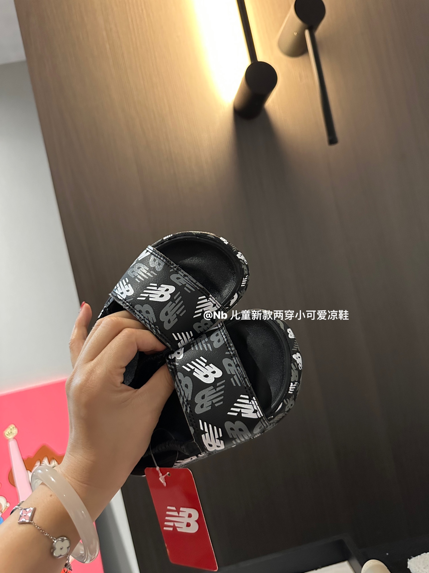 图片[5]-NB儿童两穿小可爱 拖鞋 凉鞋 ️上脚洋气十足！真的很轻便很舒服的一款小凉鞋鞋～谁穿谁好看呀😍😍谁穿谁有得瑟的资本 尺码22-29-选品中心