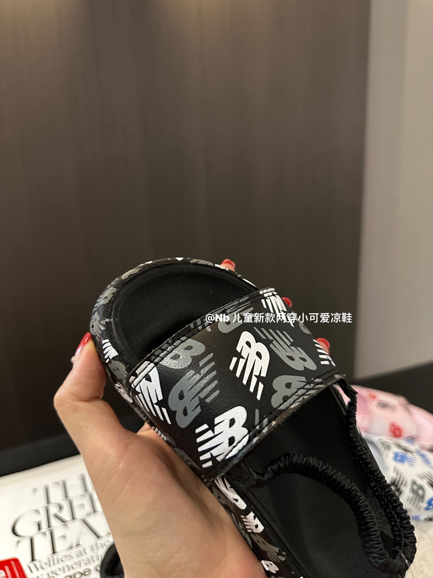 图片[8]-NB儿童两穿小可爱 拖鞋 凉鞋 ️上脚洋气十足！真的很轻便很舒服的一款小凉鞋鞋～谁穿谁好看呀😍😍谁穿谁有得瑟的资本 尺码22-29-选品中心