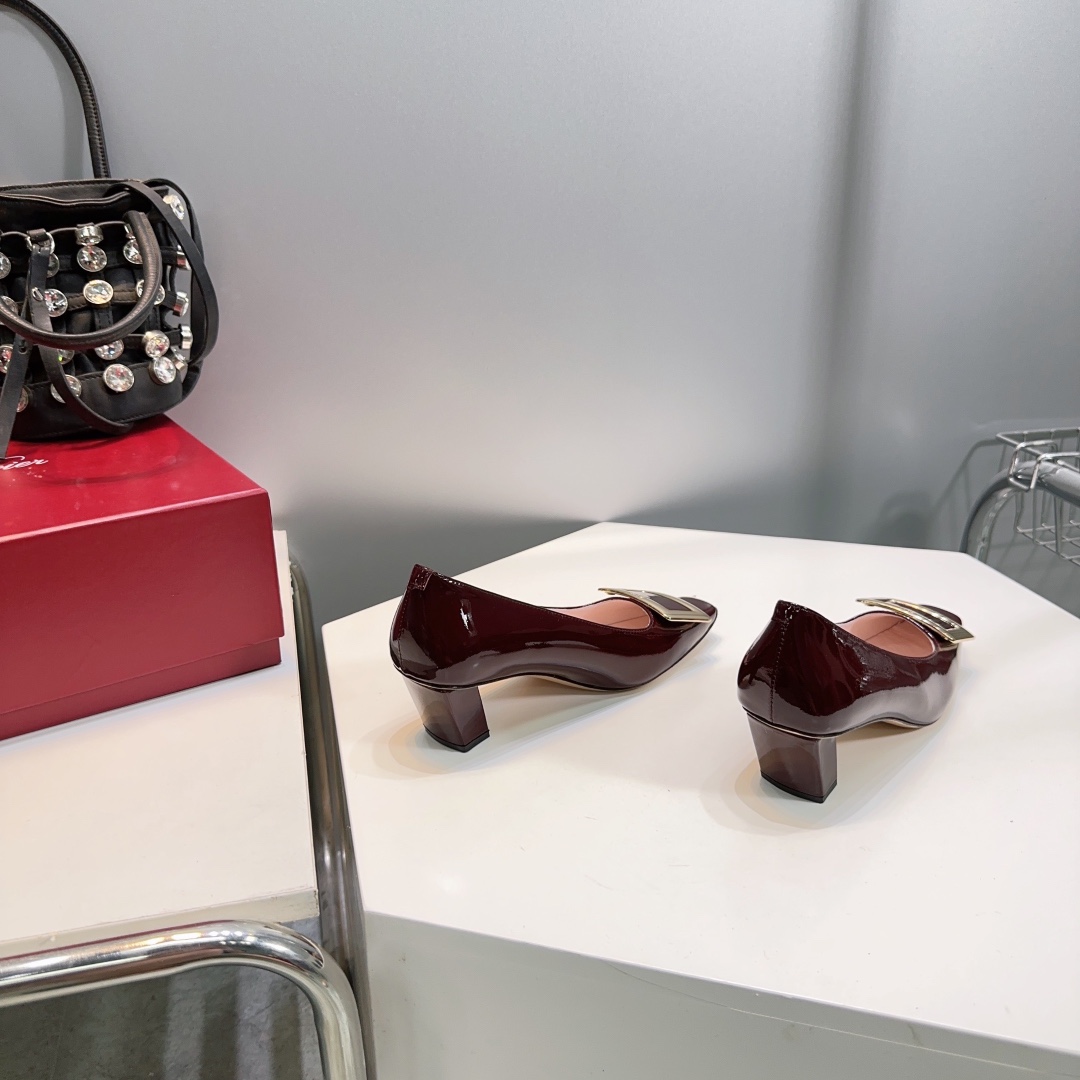 [Roger Vivier Women