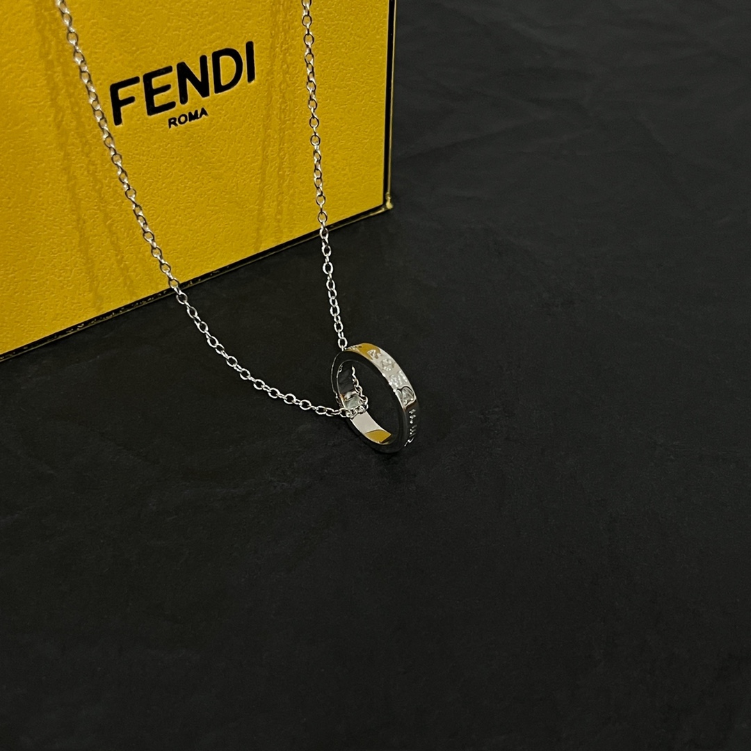 Luxurious FENDI Necklace: High-End Custom Design for Explosive New Money - 图片 5