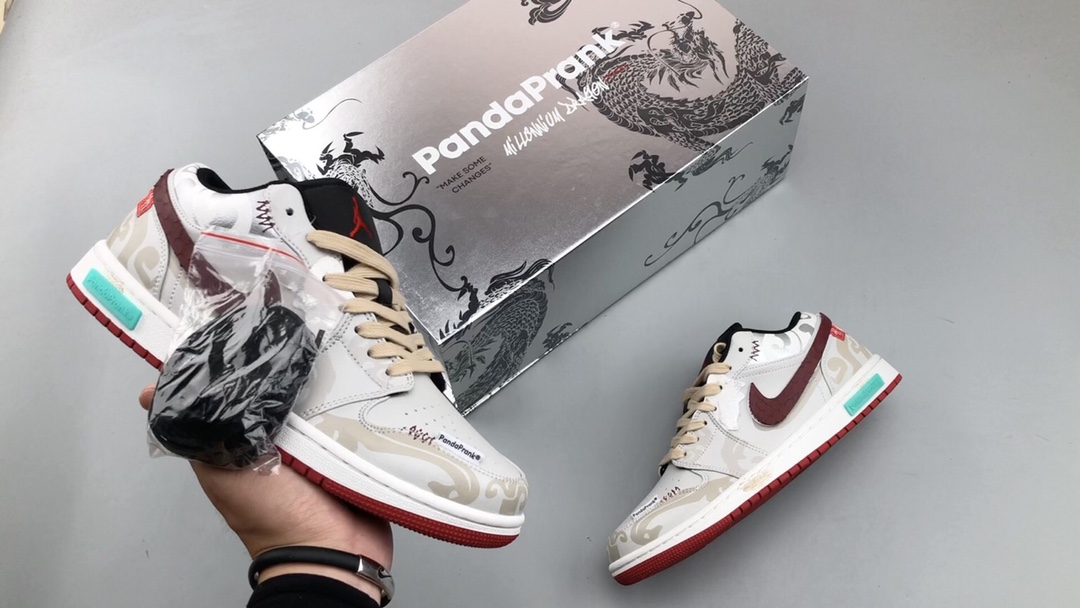 #视频鉴赏Air Jordan AJ1 Low 熊猫恶作剧 游龙则灵1
