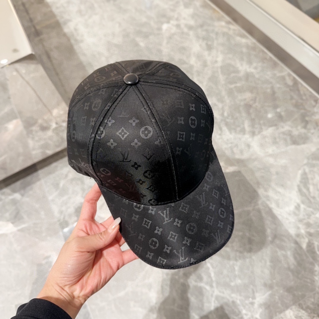 🧢路易威登 LV，可以戴N多年的款式，时尚高端