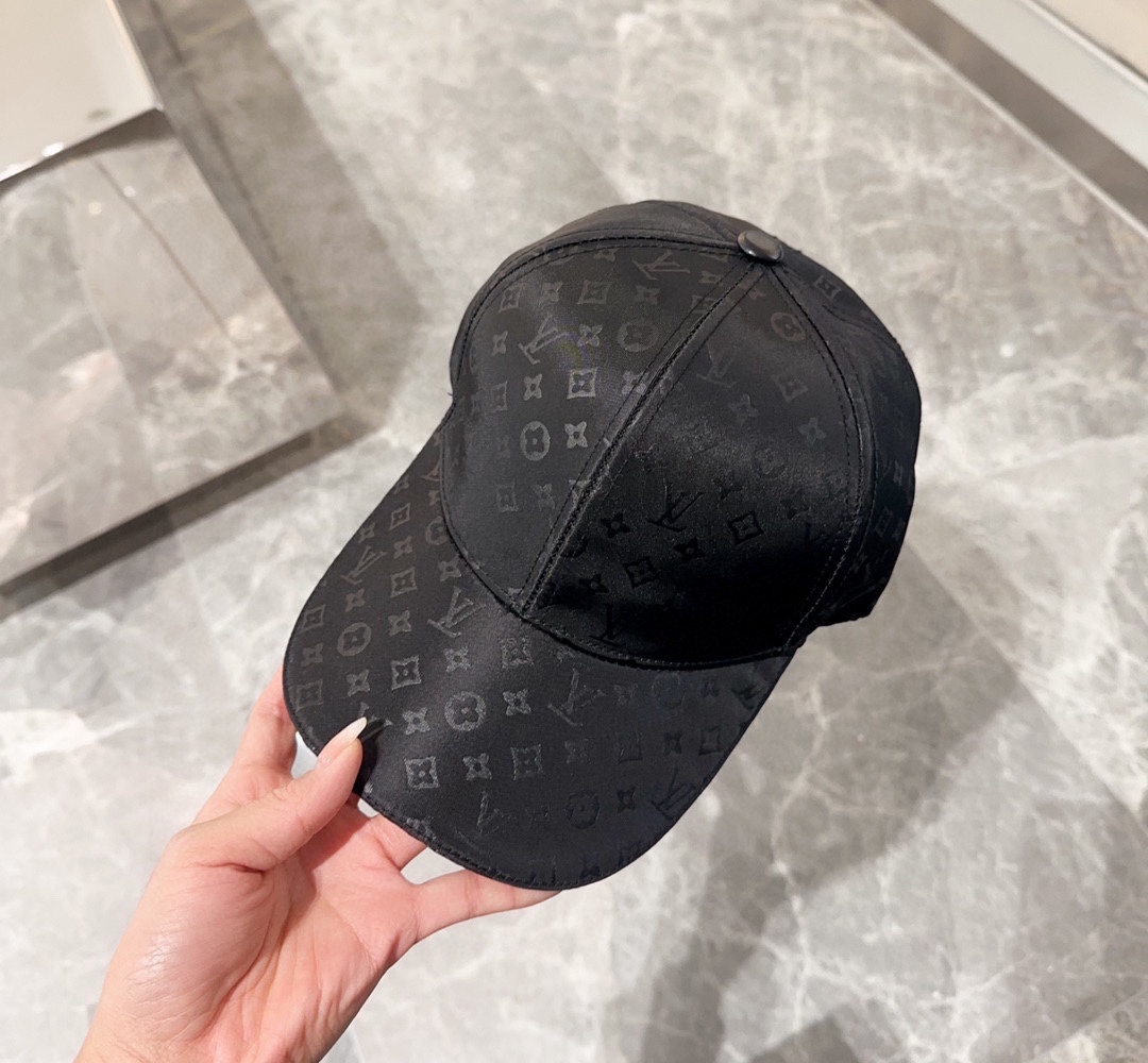 🧢路易威登 LV，可以戴N多年的款式，时尚高端