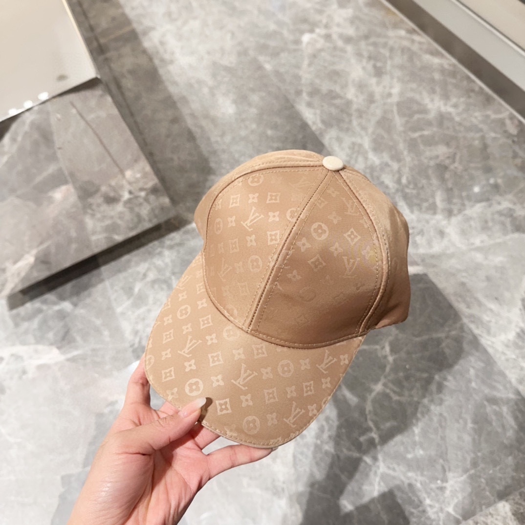 🧢路易威登 LV，可以戴N多年的款式，时尚高端