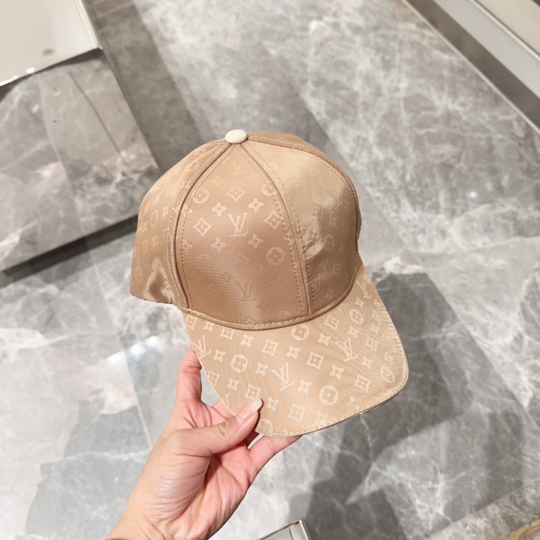 🧢路易威登 LV，可以戴N多年的款式，时尚高端