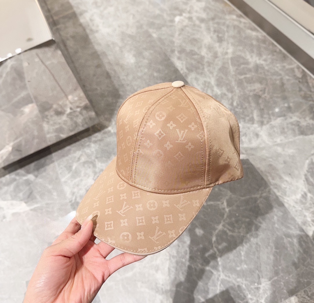 🧢路易威登 LV，可以戴N多年的款式，时尚高端