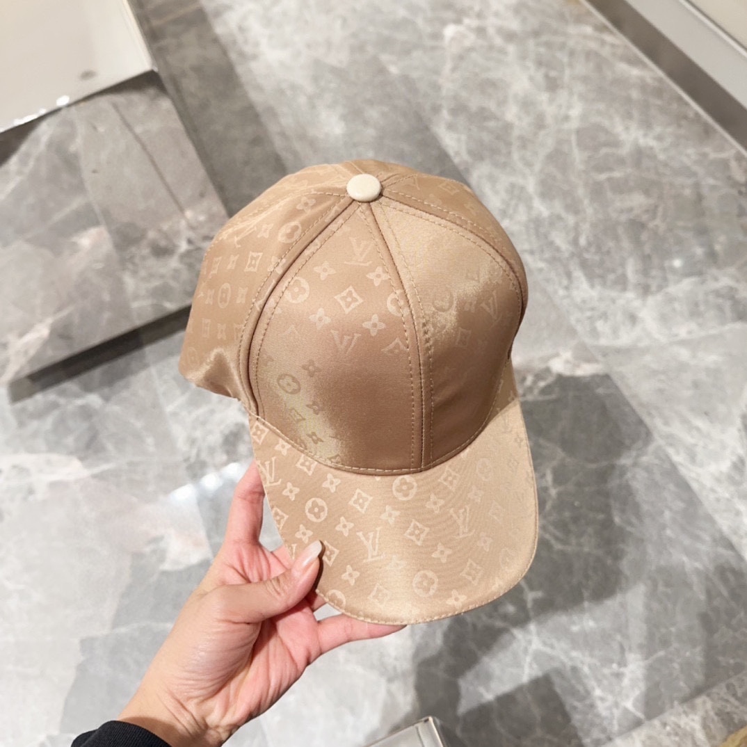 🧢路易威登 LV，可以戴N多年的款式，时尚高端