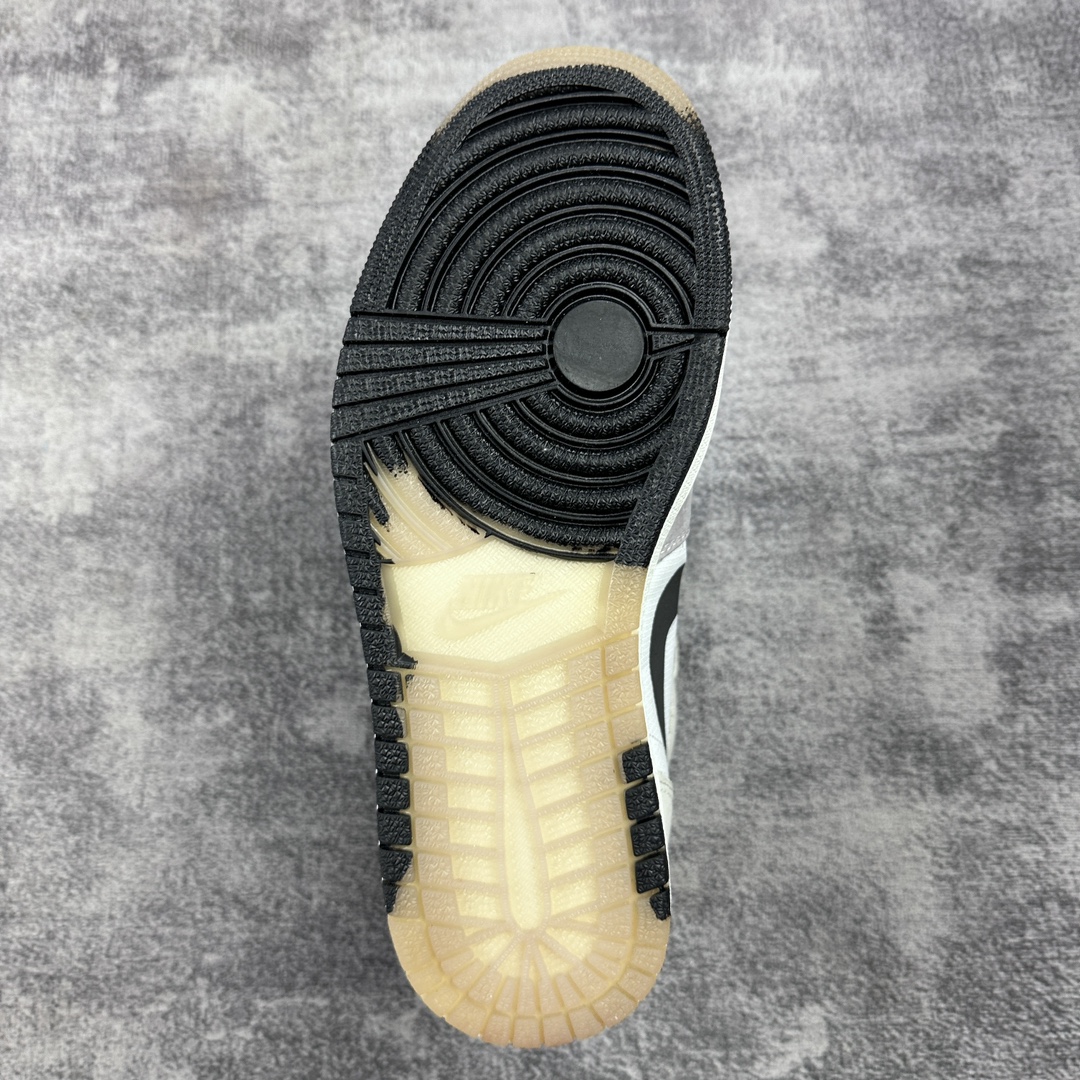 Air Jordan AJ1 Retro High Air Jordan AJ1 Retro High