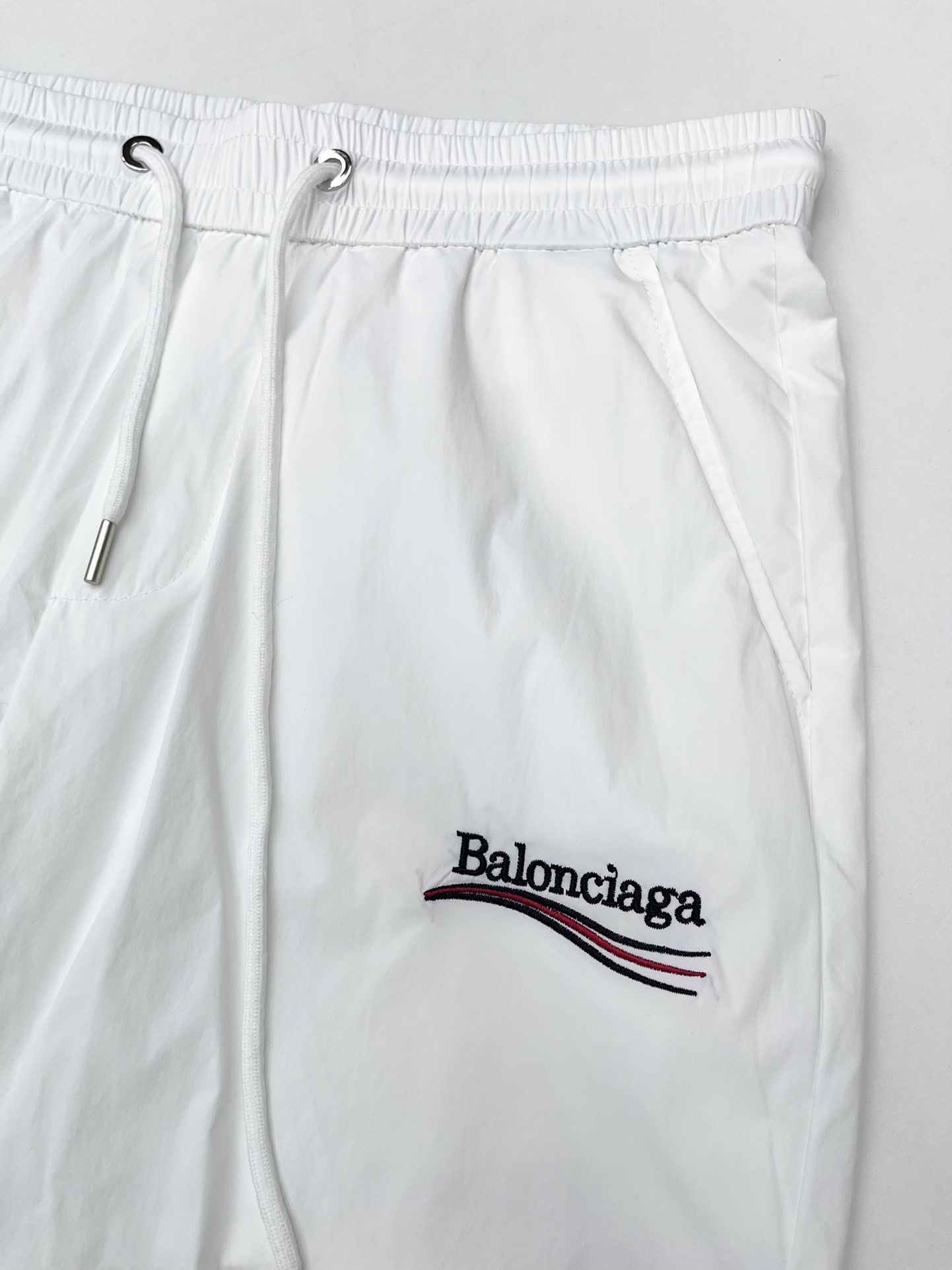 Balenciaga*2024夏季新款短裤定制速干面料质感软糯顺滑面料舒服透气上身又轻便内里有内衬防静电