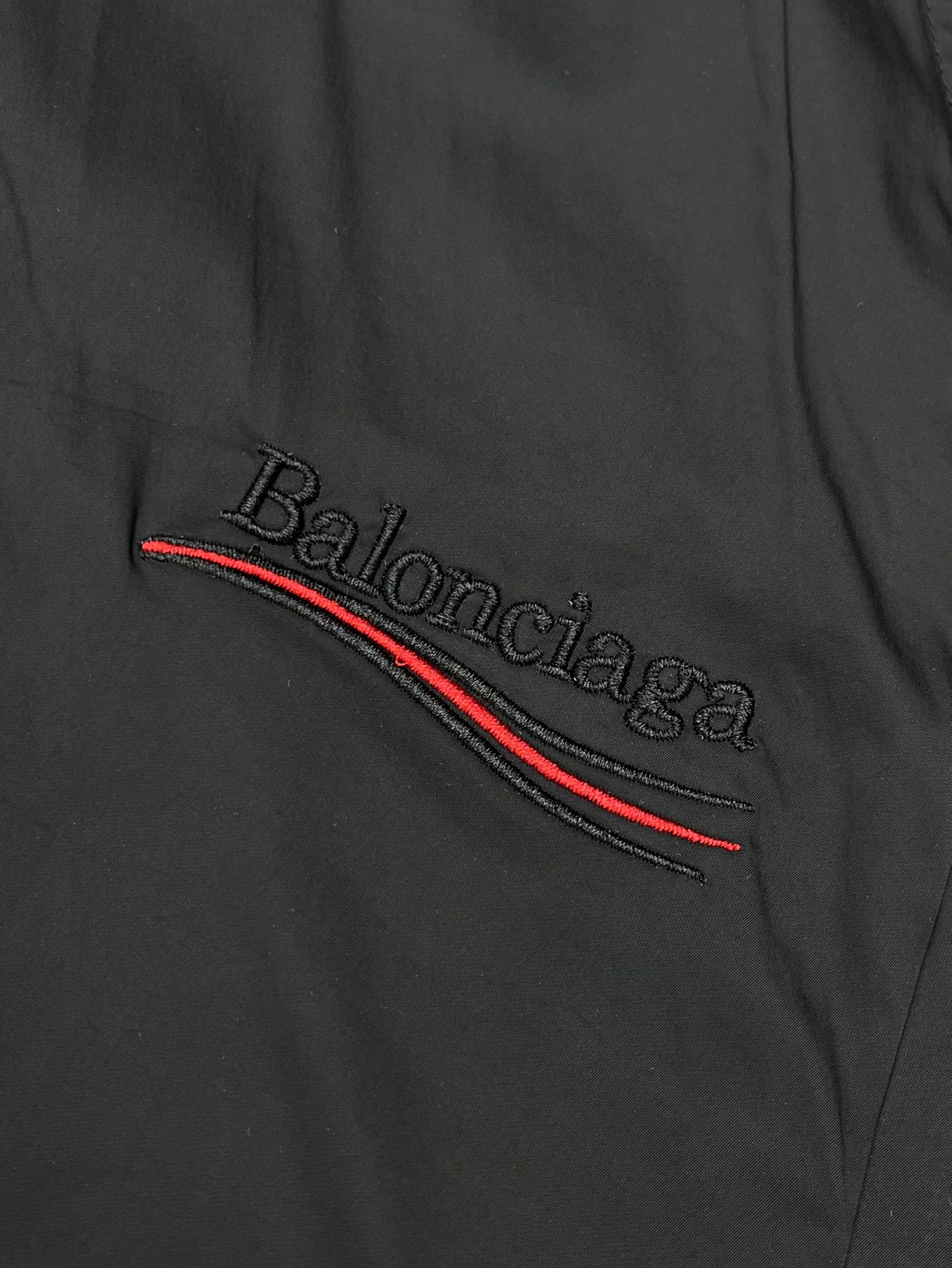 Balenciaga*2024夏季新款短裤定制速干面料质感软糯顺滑面料舒服透气上身又轻便内里有内衬防静电