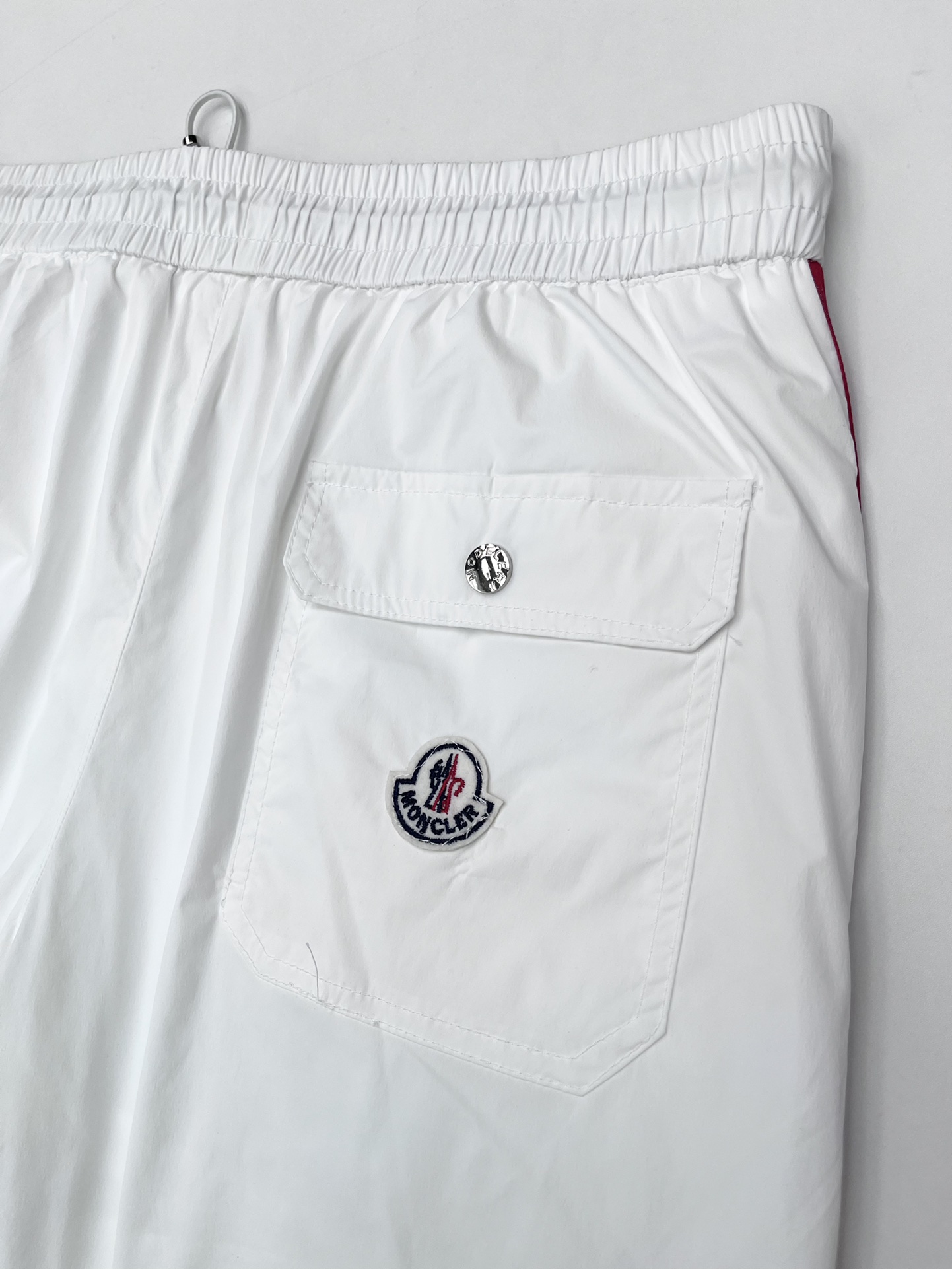 Moncler*2024夏季新款短裤定制速干面料质感软糯顺滑面料舒服透气上身又轻便内里有内衬防静电即使体