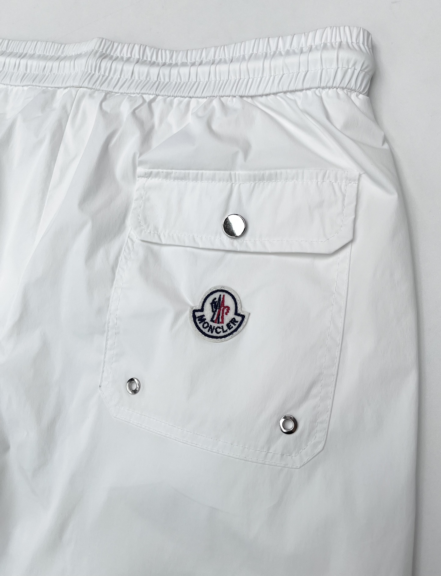 Moncler*2024夏季新款短裤定制速干面料质感软糯顺滑面料舒服透气上身又轻便内里有内衬防静电即使体