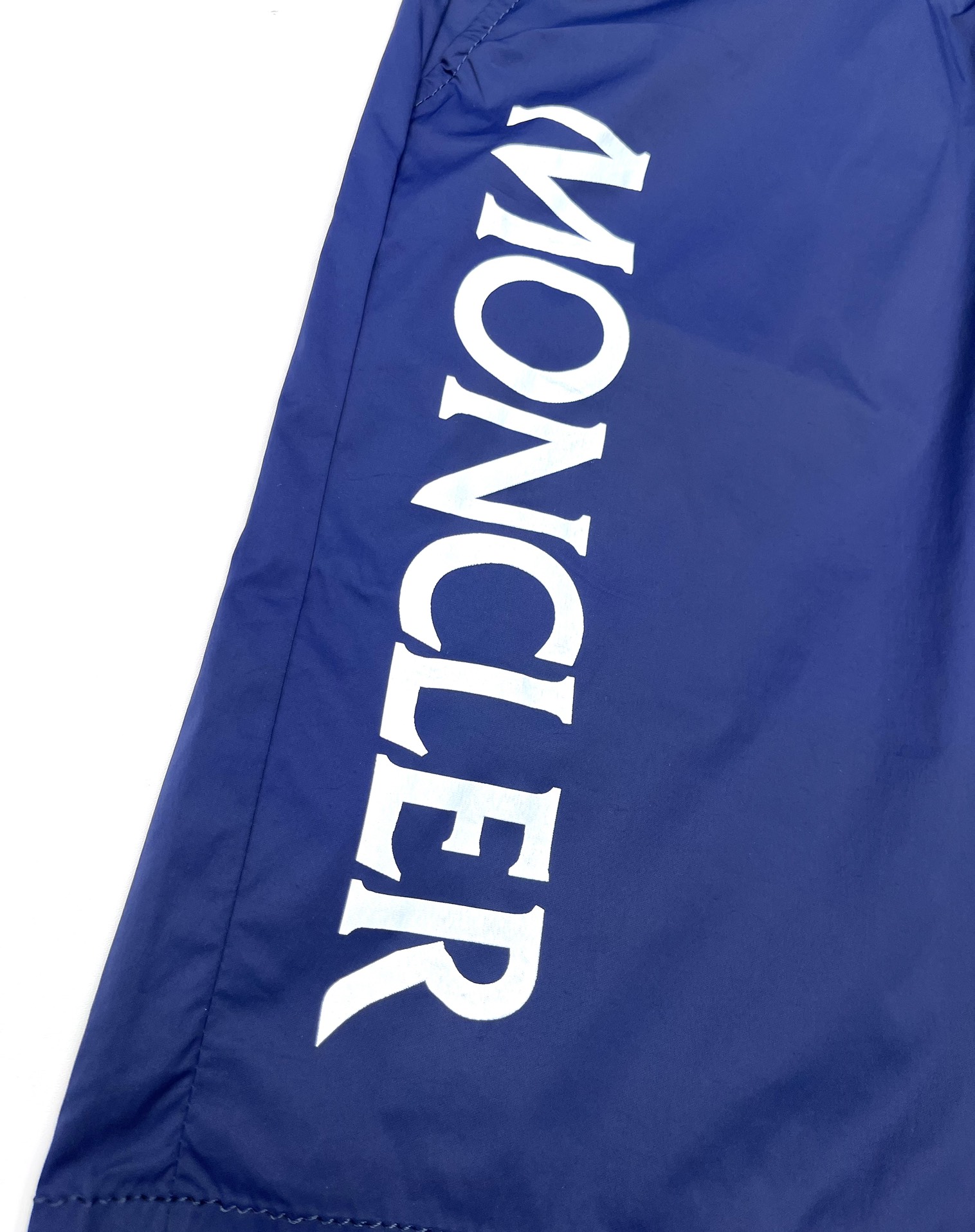 Moncler*2024夏季新款短裤定制速干面料质感软糯顺滑面料舒服透气上身又轻便内里有内衬防静电即使体