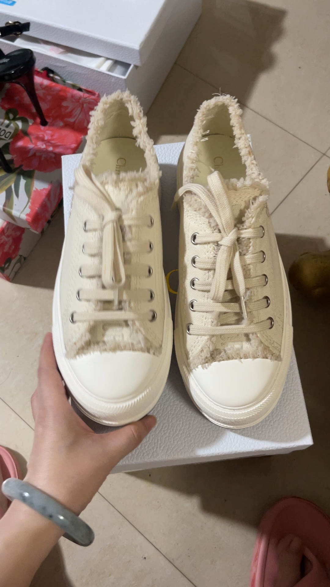 The Best Affordable
 Dior Flawless
 Skateboard Shoes Casual Shoes White Embroidery Unisex Canvas Cowhide Sheepskin TPU Spring Collection Oblique Low Tops