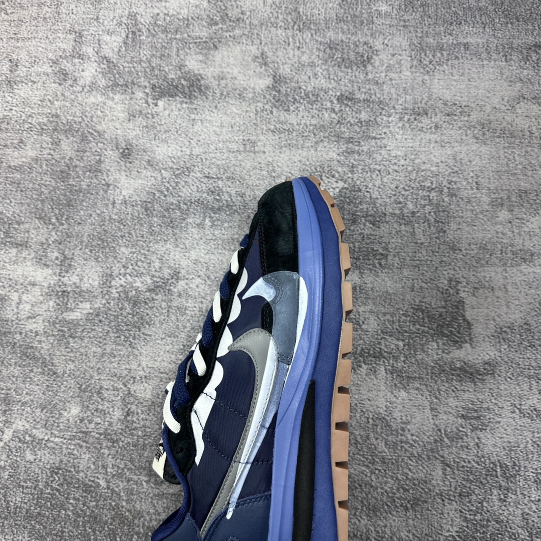 Sacai x NK VaporWaffle 3.0