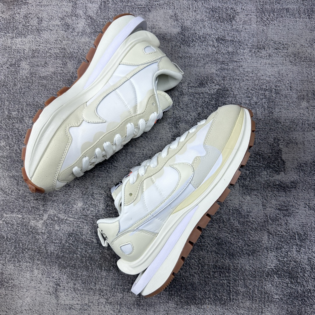 Sacai x NK VaporWaffle 3.0