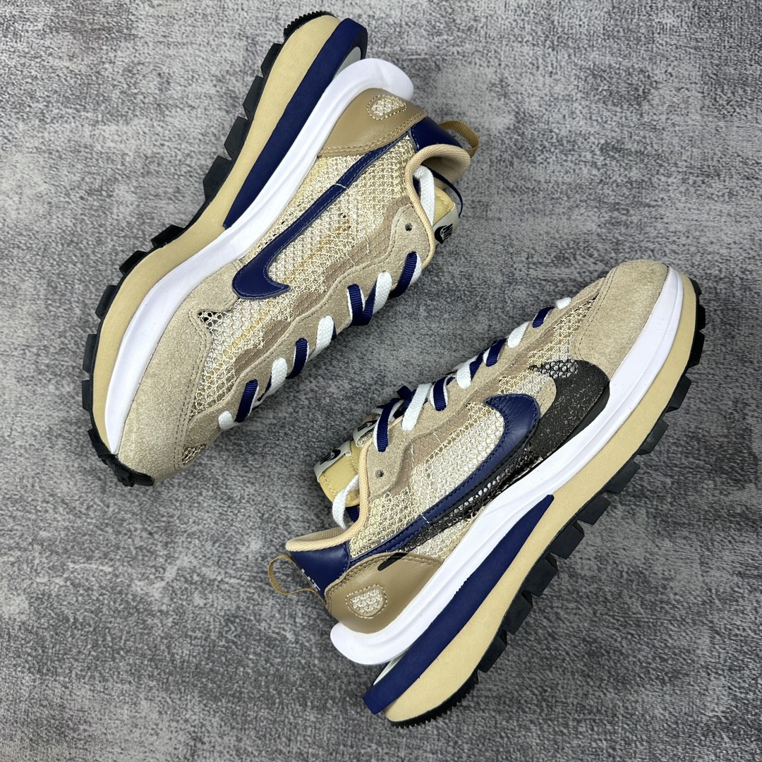 Sacai x NK VaporWaffle 3.0