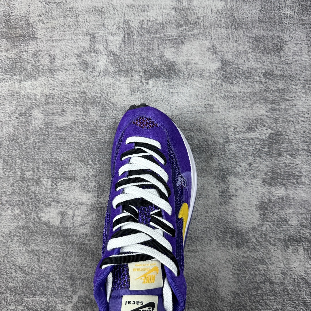 Sacai x NK VaporWaffle 3.0