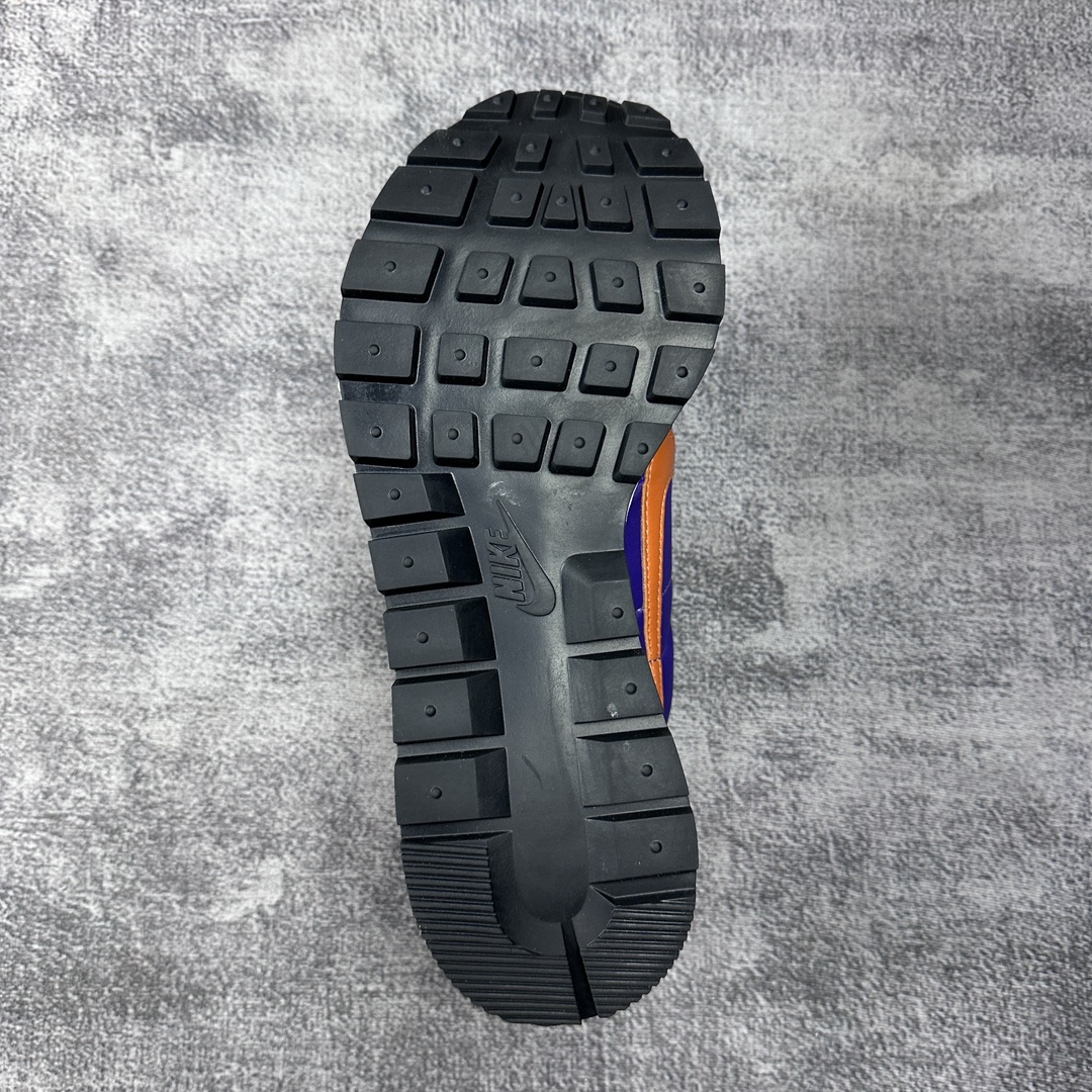 Sacai x NK VaporWaffle 3.0
