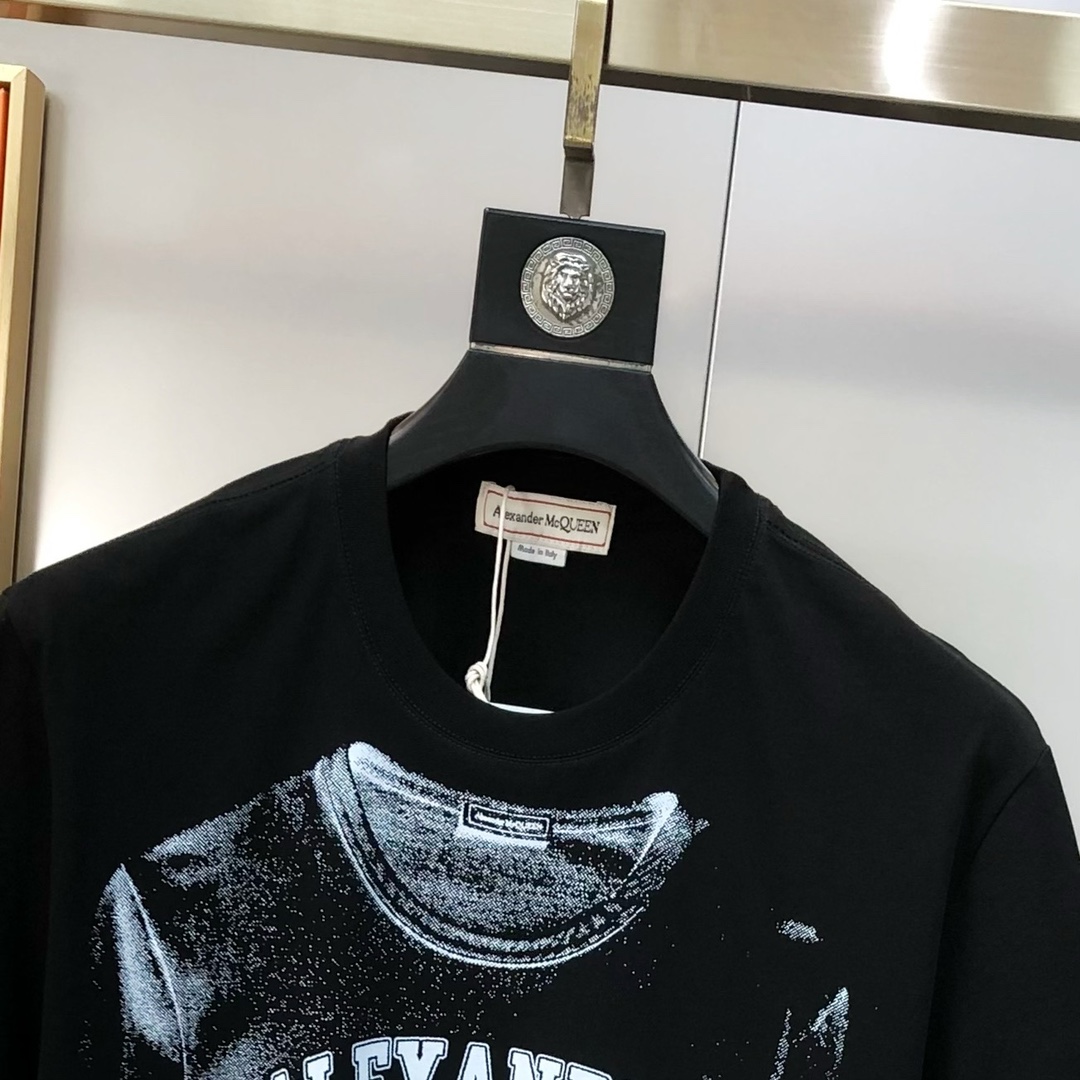  McQ*een 麦昆2025春夏新款原单男士圆领短袖T恤 🔥专柜同步售卖 ✨✨高端品质 高版本 OS版