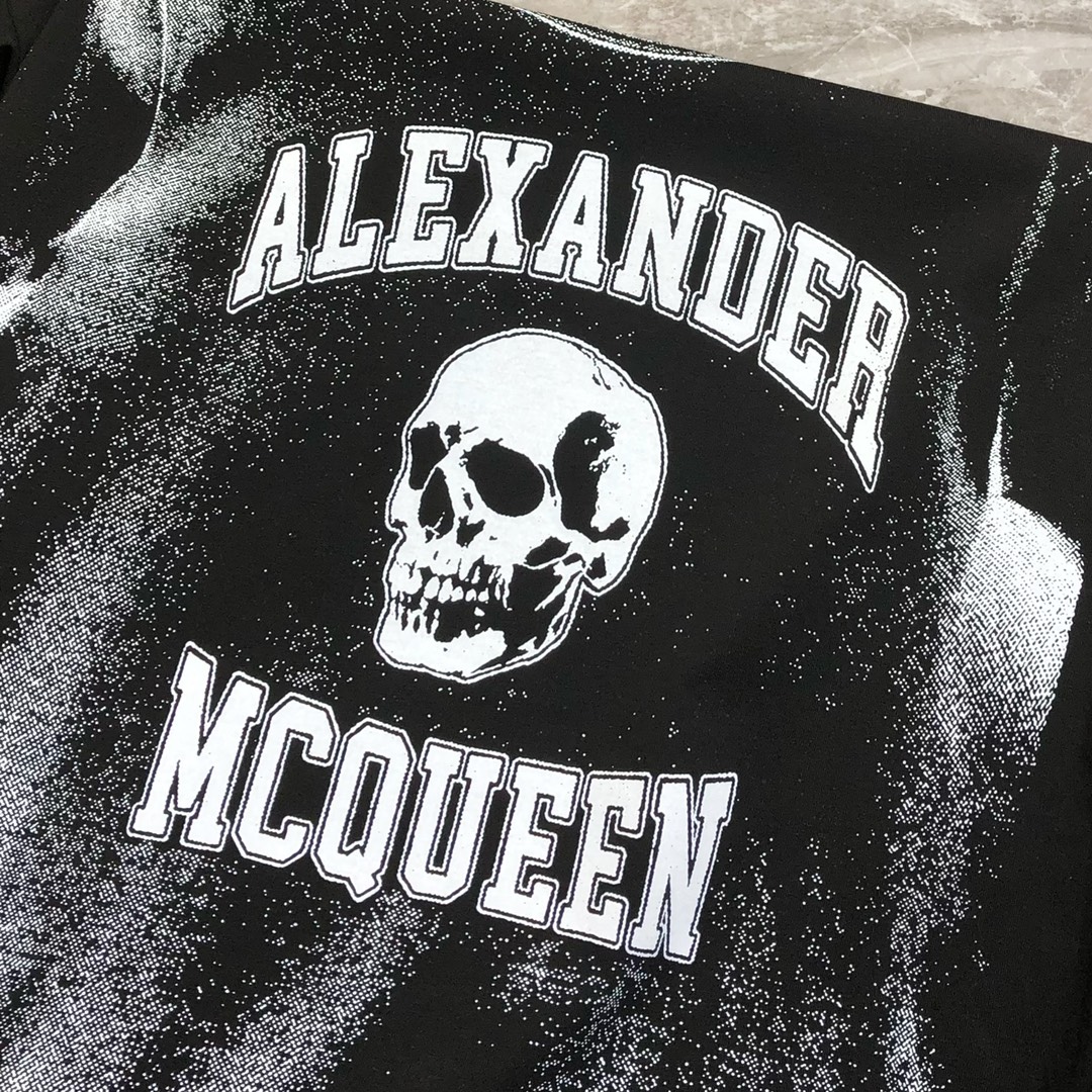  McQ*een 麦昆2025春夏新款原单男士圆领短袖T恤 🔥专柜同步售卖 ✨✨高端品质 高版本 OS版