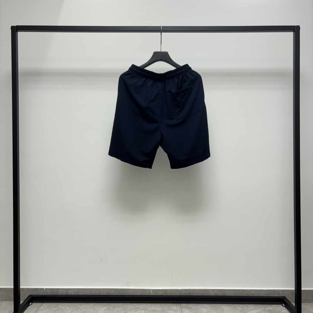 Jordan’s New Summer Letter-Printed Couple Shorts: Stylish, Cozy, and Perfect for Men and Women - 图片 2