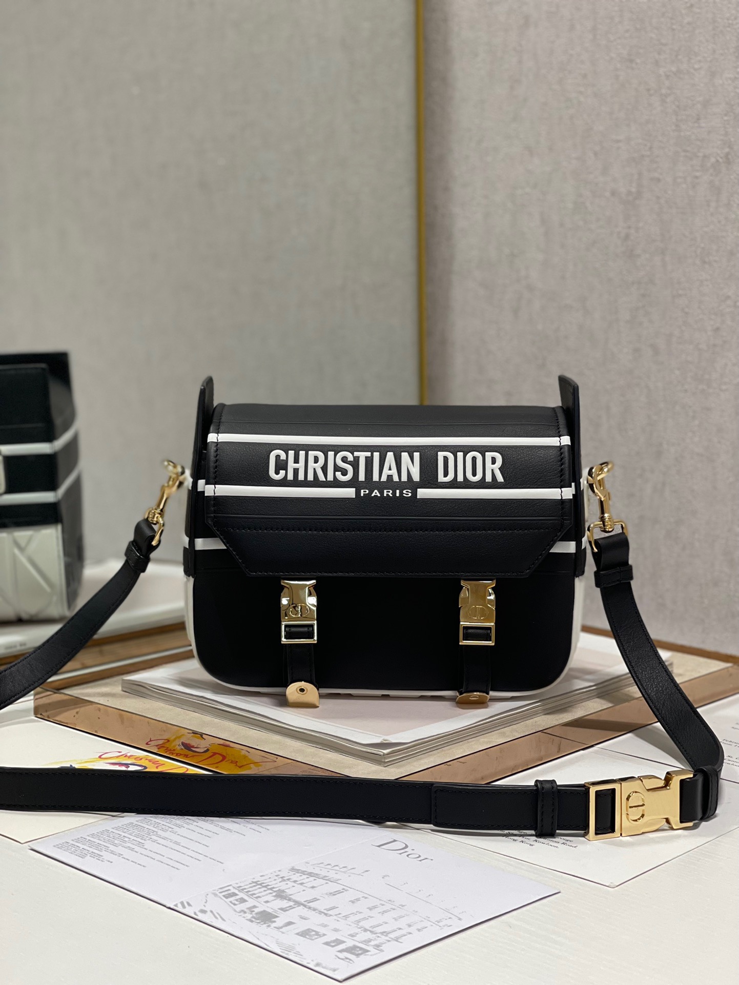 Dior Designer
 Handbags Messenger Bags Cowhide Rubber Sweatpants