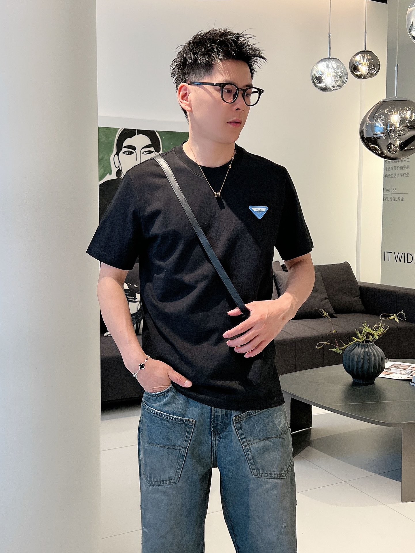 。上新PRADA 25ss 新疆长绒棉 上身舒适亲肤 纯棉质感 经典百搭 4色码数S-XXL