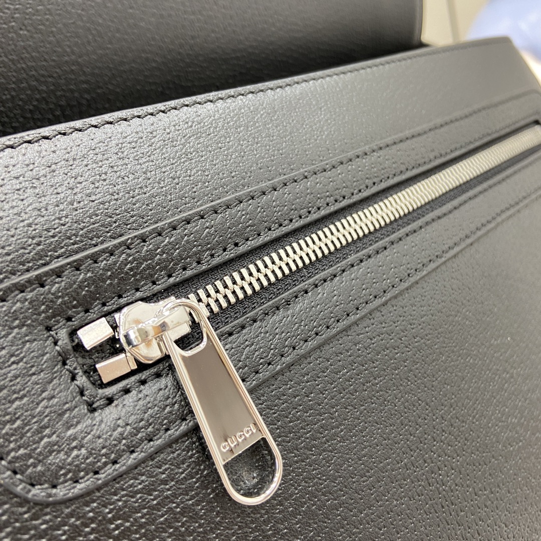 Gucci Supreme Canvas Messenger Bag, Black Leather Trim, Adjustable Strap 8 i1718720311 8071 6