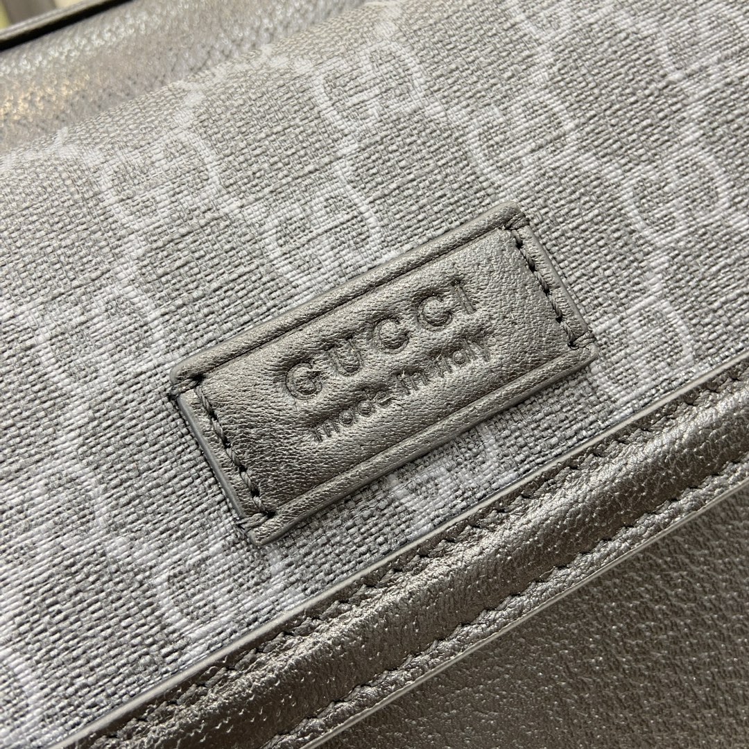 Gucci Small Messenger Bag in Black Leather and Gucci Supreme Canvas 6 i1718720512 1751 4