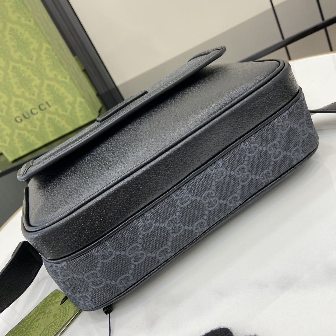 Gucci Small Messenger Bag in Black Leather and Gucci Supreme Canvas 5 i1718720512 6585 3