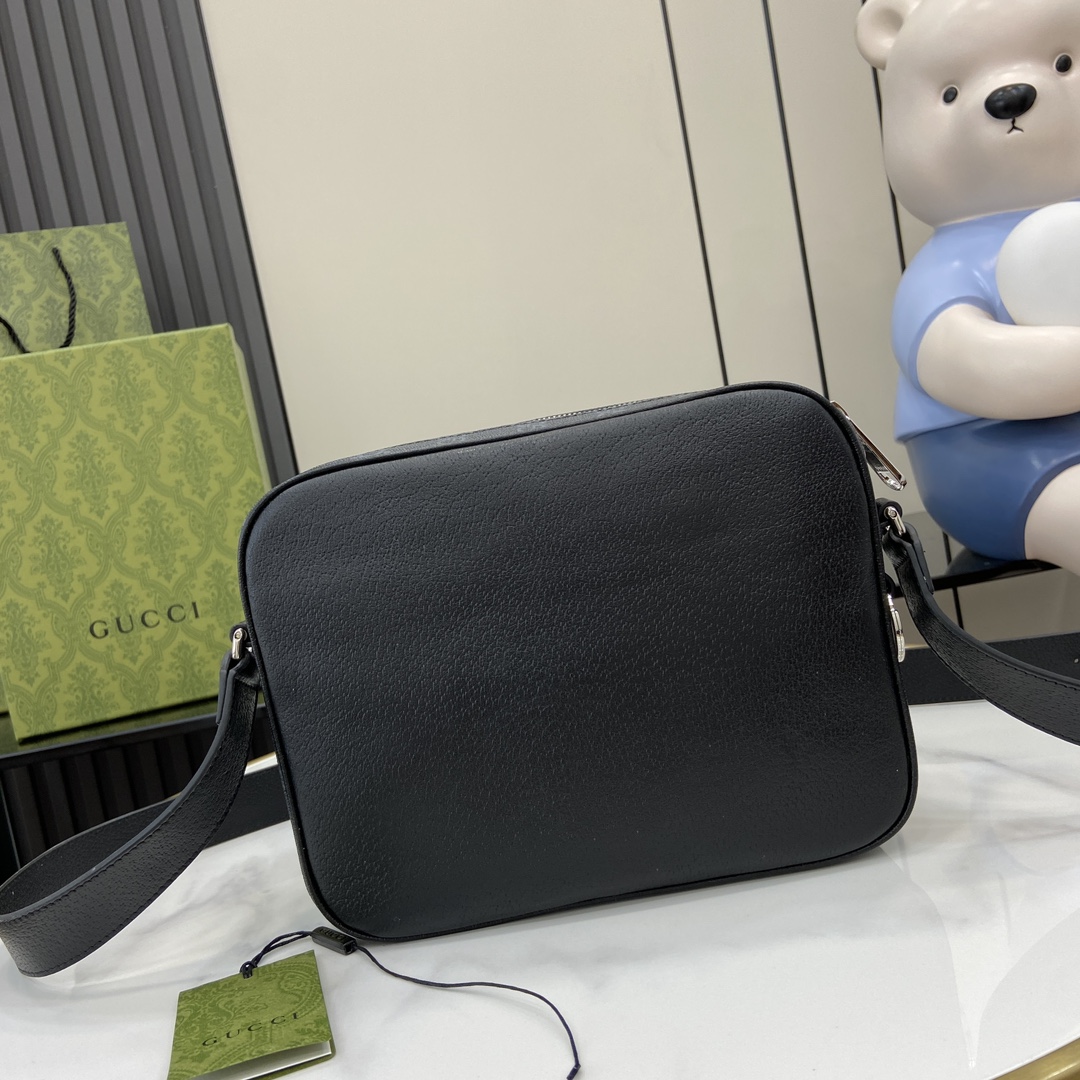 Gucci Small Messenger Bag in Black Leather and Gucci Supreme Canvas 4 i1718720512 9007 2