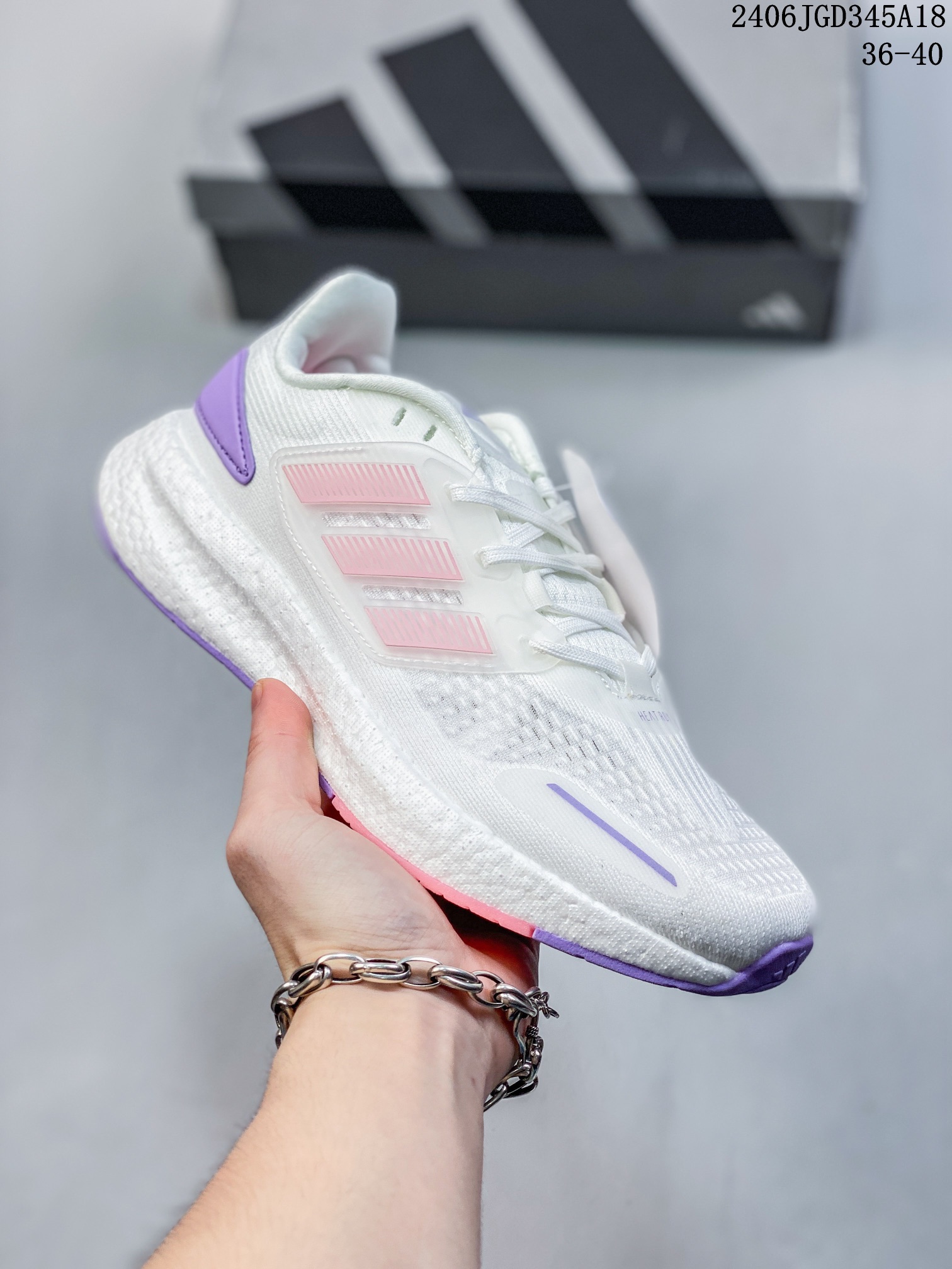 🈴💰130
ID:xnm
公司级✅阿迪达斯Adidas PureBOOST 22爆米花缓震中底跑步鞋。鞋面以织编材质为基底，后及跟脚趾处融全入新设计，通过格网印刷支将撑材料于附鞋面上，既保证支了撑性，又赋予球出鞋众的透气性和炫外酷观 
货号：GY4706
尺码：40-45