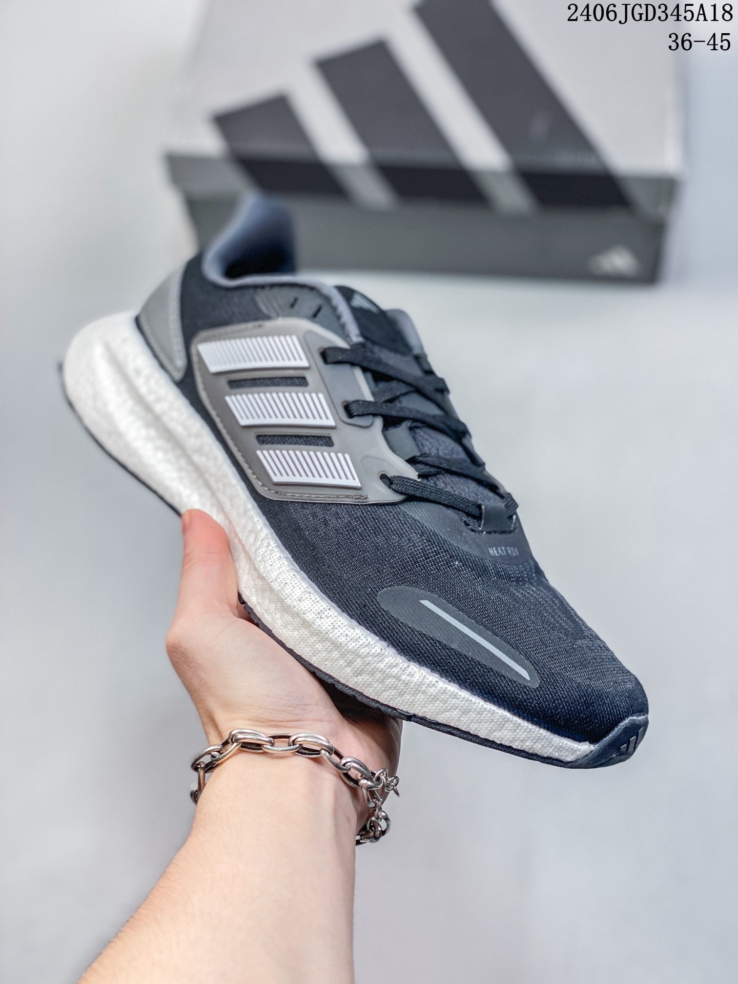 🈴💰130
ID:xnm
公司级✅阿迪达斯Adidas PureBOOST 22爆米花缓震中底跑步鞋。鞋面以织编材质为基底，后及跟脚趾处融全入新设计，通过格网印刷支将撑材料于附鞋面上，既保证支了撑性，又赋予球出鞋众的透气性和炫外酷观 
货号：GY4706
尺码：40-45