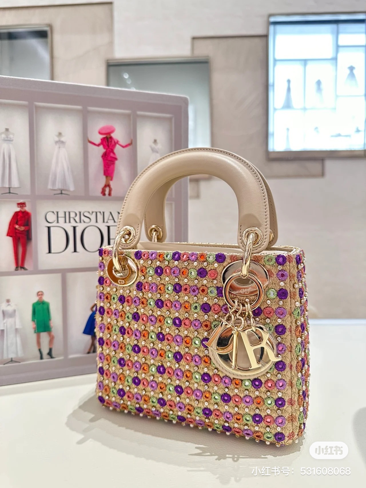 Dior Product _deXqfIvrqKsTVThzypbgJhndwC_4ojSQ44HU1Sg