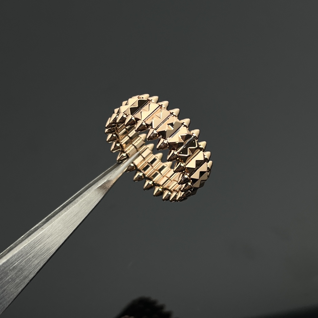 💰95卡地亚戒指 新品双排菱角柳丁戒指 码号：5-11# 编号：CIP143383