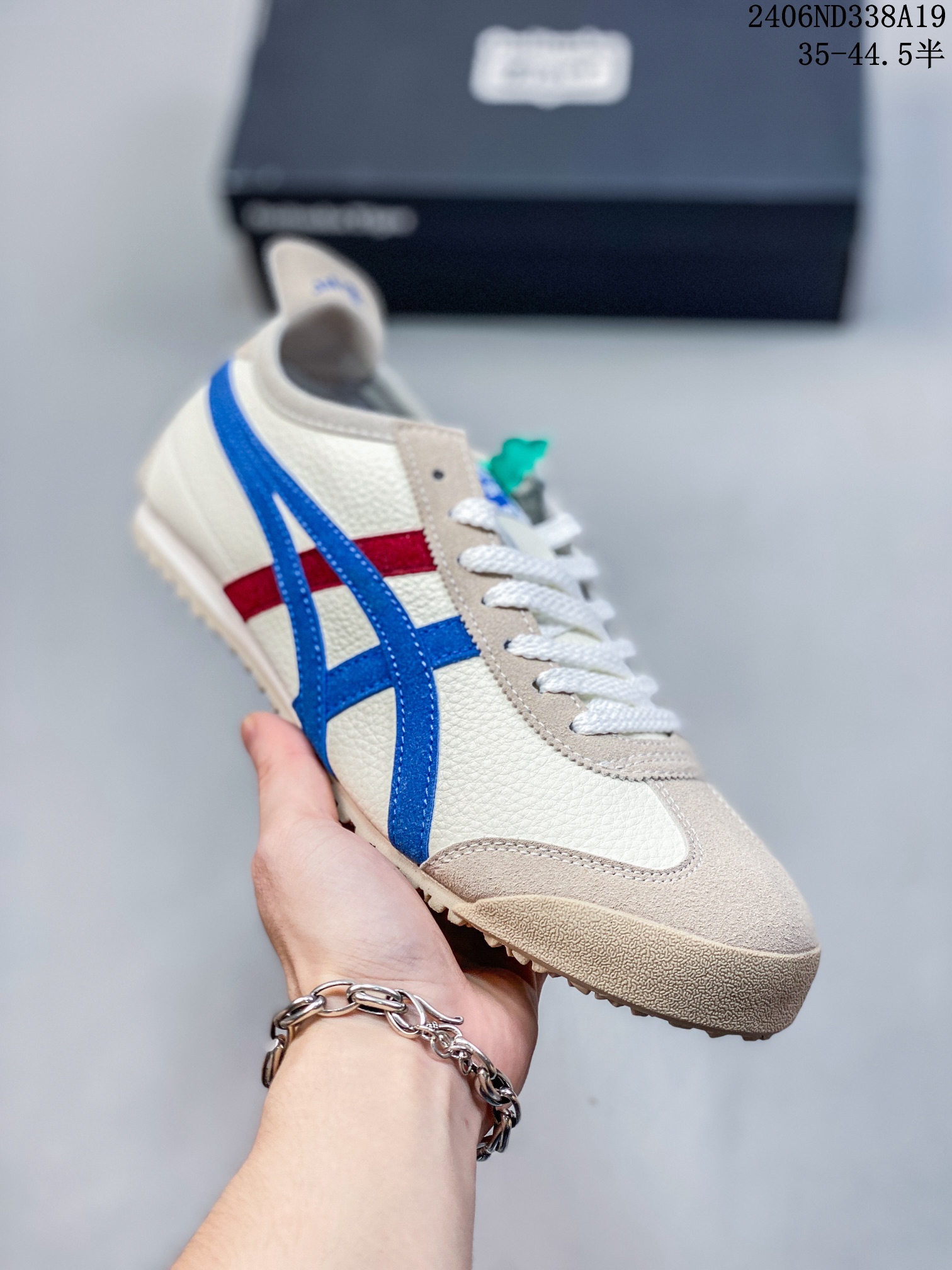 💰100
ID:xnm
【真标】Asics/亚瑟士 💯男女鞋真标半码制 日产经典老牌-鬼塚虎/Onitsuka Tiger Mexico 66®经典墨西哥系列复古经典百搭板鞋休闲运动鞋慢跑鞋。采用皮革鞋面，超国标含胶率耐磨耐弯折RB大底。产品从款式颜色造型上体现出追求舒适和细节的完美。鞋类更是推崇手工制作的严谨，融舒适性与可穿性的设计风格。注重细节的完美和别致魅力，既保持稳重，又不失轻松的时尚感。

货号：TH2J4L-0142
码数：35-44.5含半码