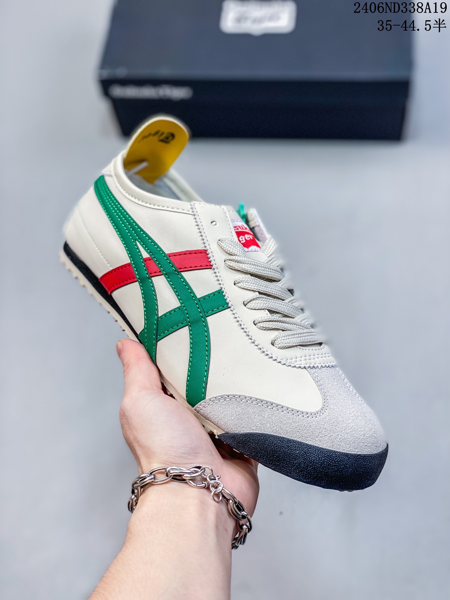 💰100
ID:xnm
【真标】Asics/亚瑟士 💯男女鞋真标半码制 日产经典老牌-鬼塚虎/Onitsuka Tiger Mexico 66®经典墨西哥系列复古经典百搭板鞋休闲运动鞋慢跑鞋。采用皮革鞋面，超国标含胶率耐磨耐弯折RB大底。产品从款式颜色造型上体现出追求舒适和细节的完美。鞋类更是推崇手工制作的严谨，融舒适性与可穿性的设计风格。注重细节的完美和别致魅力，既保持稳重，又不失轻松的时尚感。

货号：TH2J4L-0142
码数：35-44.5含半码