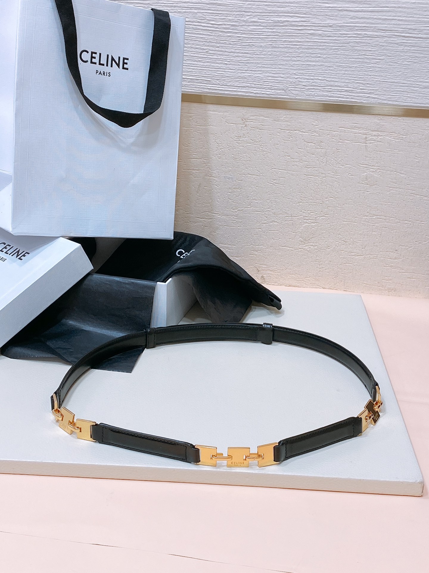 NO:882750,Original order - Celine purchases genuine products and develops them for the first time exclusively. TRIOMPHE GOURMETTE small TAURILLON leather adjustable belt, equipped with sliding belt. Double-sided imported calfskin. Suitable for high waist or mid-waist. Heavy and super complex. Lots of workmanship. The factory can only assemble a dozen belts, celine, cowhide in one day.19860909原单 -Celine购入正品开发、独家首发 TRIOMPHE GOURMETTE小号TAURILLON皮革可调节腰带、配有滑动式皮带 双面进口小牛皮 适用于高腰或中腰 重超级复杂 手工繁多. 工厂一天只能组装十几条,皮带,celine,cowhide,Belt