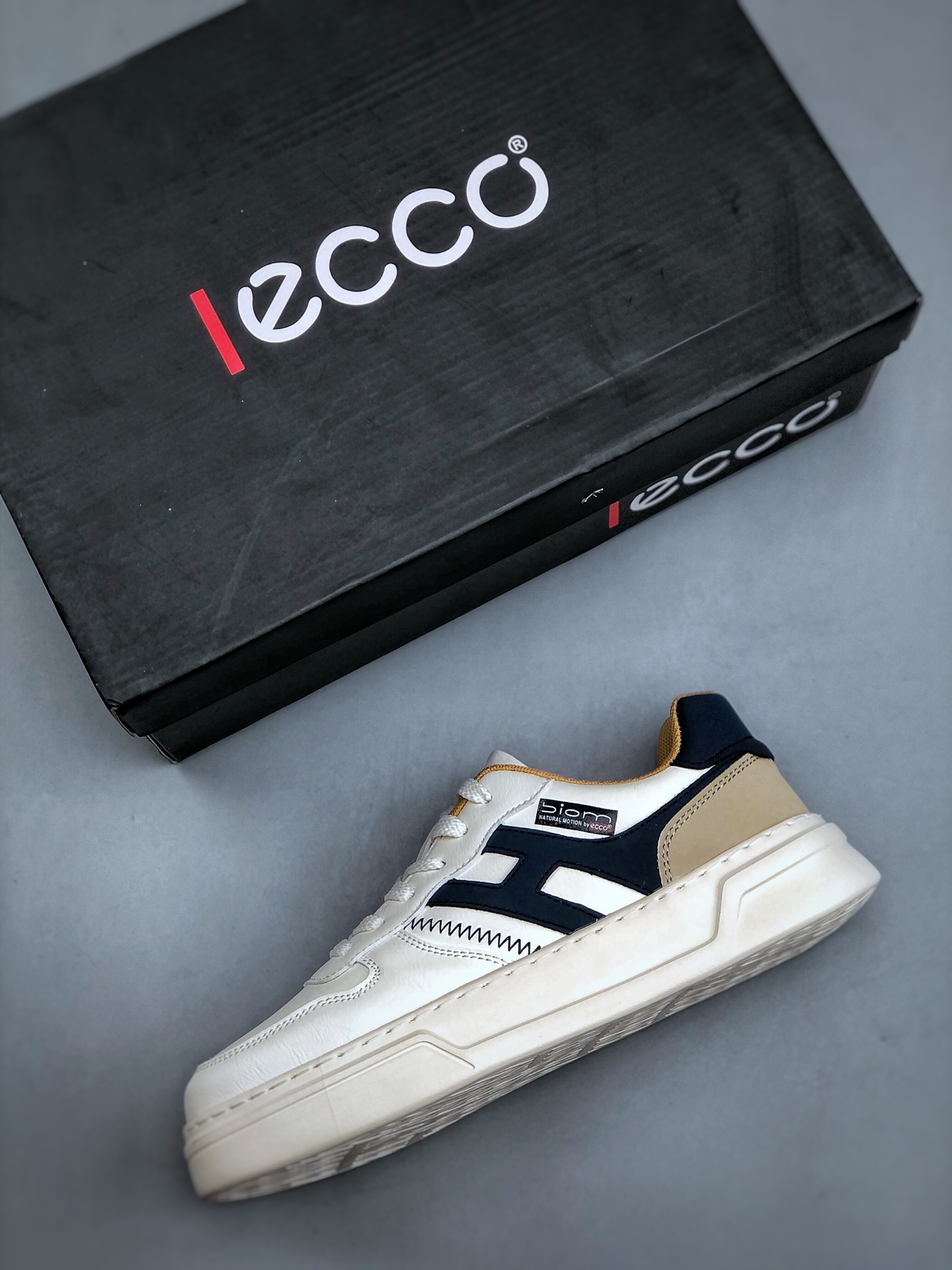 200 E/ ECCO 爱步 2024春季爆款男士休闲百搭皮鞋