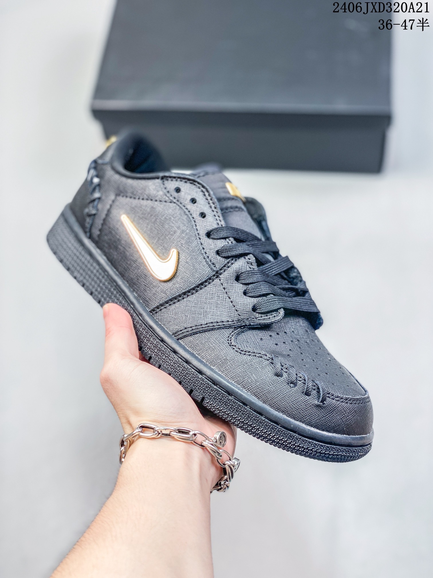 公司级✅Air Jordan 1 Low 专柜订单顶级纯原 全头层最高版本 独家提拉式后跟 吊打市面原装版本 市面整洁度最高版本 升级正确原装楦型开发纸版 中底注胶孔内置真Sole气垫 耐克Nike Air Jordan1 Low AJ低帮乔丹一代低帮经典复古文化休闲运动篮球鞋原鞋开模 拒绝公底 购置原厂同步原材料 都有细节还原98%原汁原味忠于原版 货号:FN5032-200 ID06JXD320A21