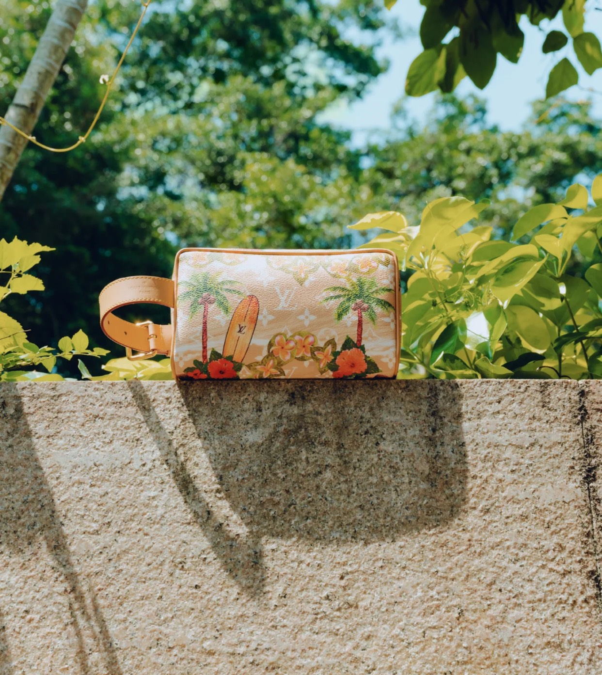 Louis Vuitton [Locker Dopp Kit Toilet Bag] M24799 83112 Apricot Surf