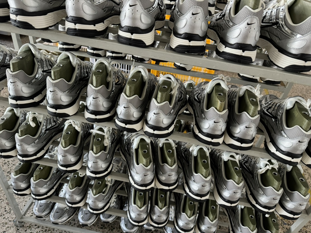 Nike P-6000 'Space Dream' Silver Grey Retro Tech Sneakers CN0149-001 2 i1719304652 677 1
