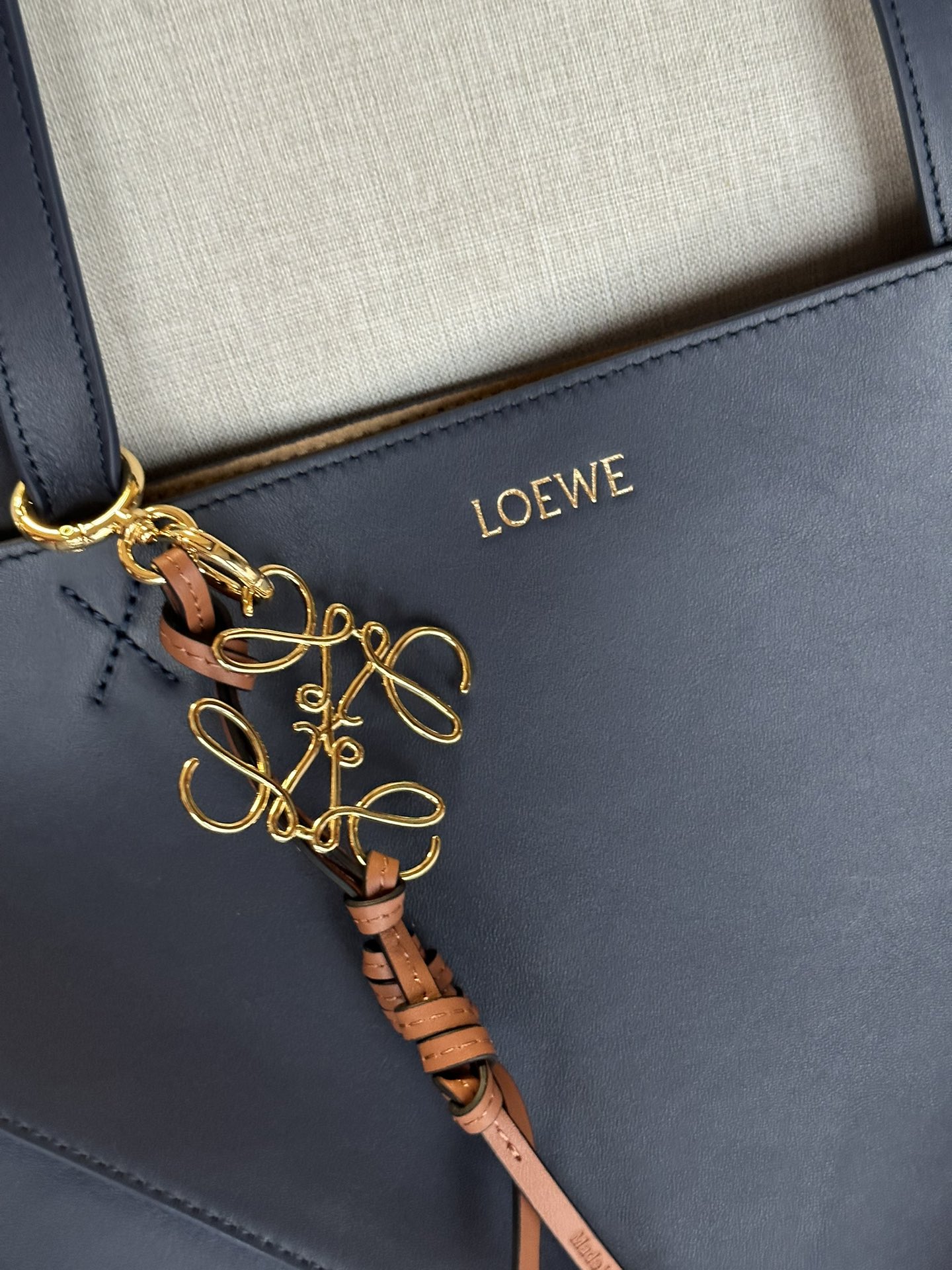 Loewe Puzzle Fold Large Tote Bag In Shiny Leather, Navy Blue, 42x41x18cm 2 i1719312592 1331 1