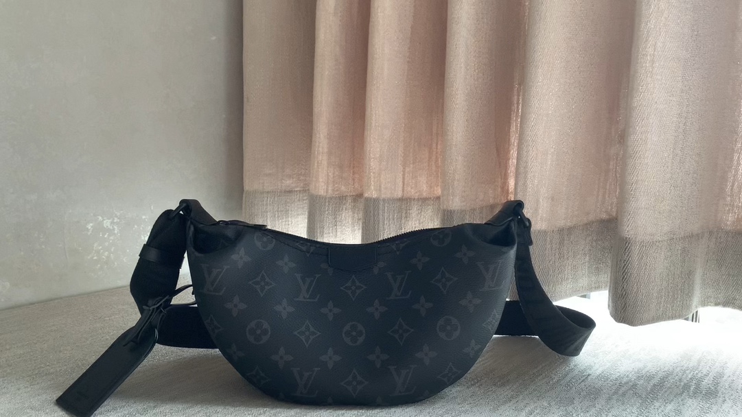 Louis Vuitton [HAMAC small handbag] M47158 black flower