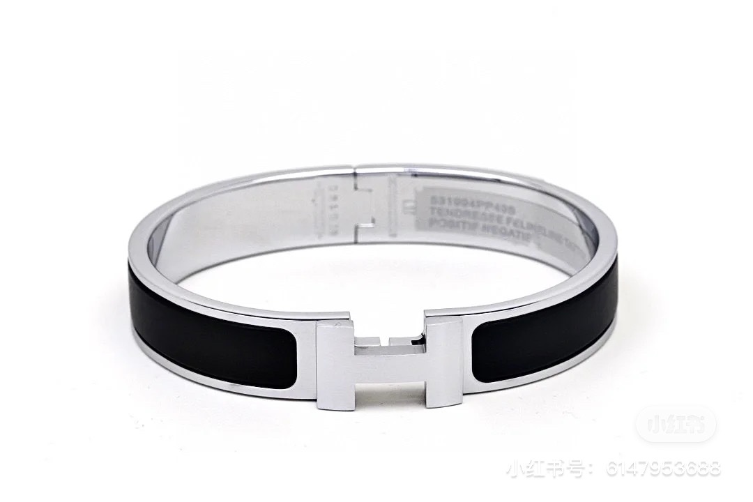 NO:101713,Hermes black warrior bracelet silver edge frosted black handsome, Hermes bracelet, hermes bracelet19860909爱马仕黑武士手镯 银色边 磨砂黑 帅呆了,爱马仕手镯,hermes,bracelet,Jewelry