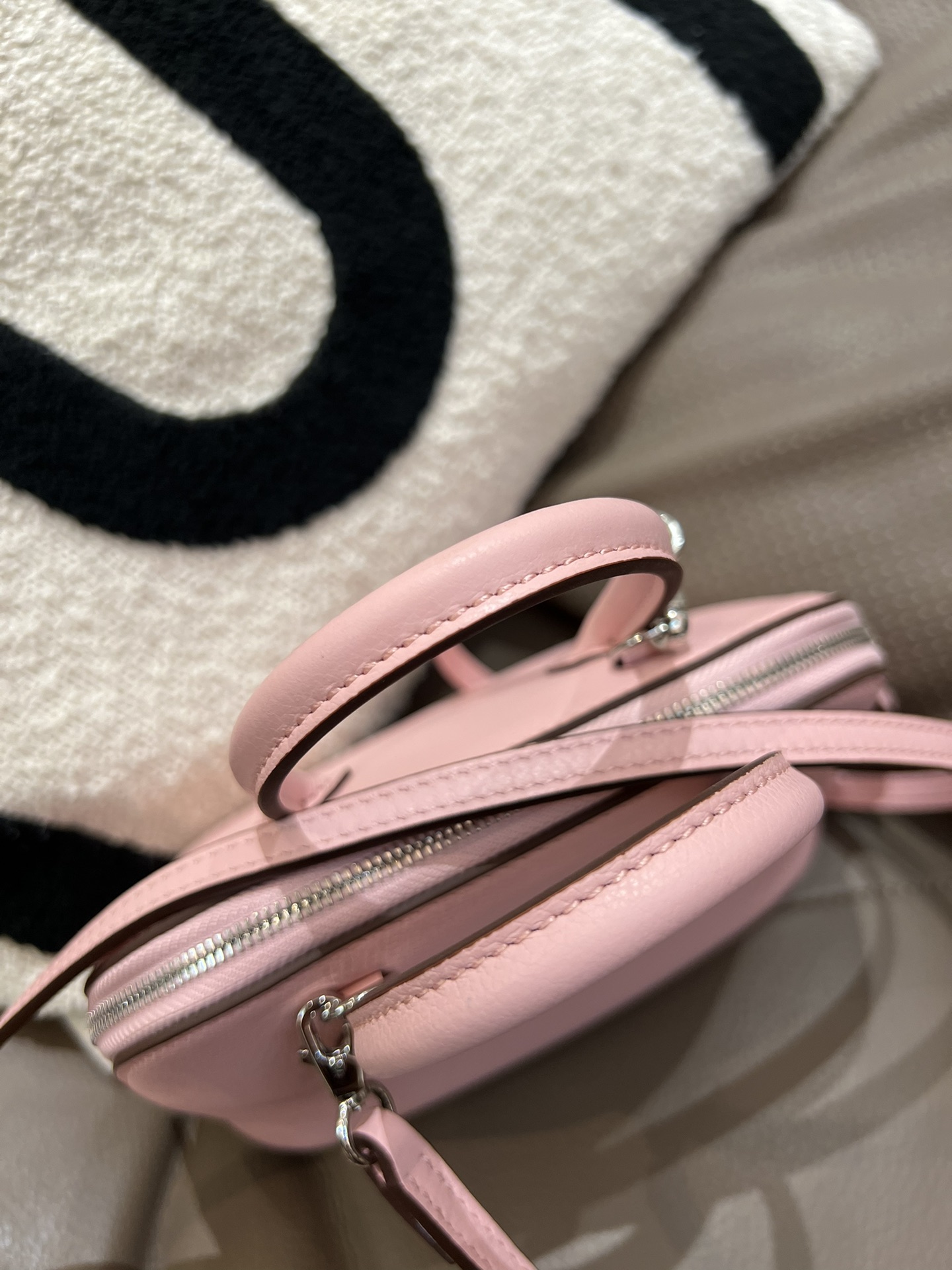 実拍🉐728 ミニボウリングボール - かわいい牛革製