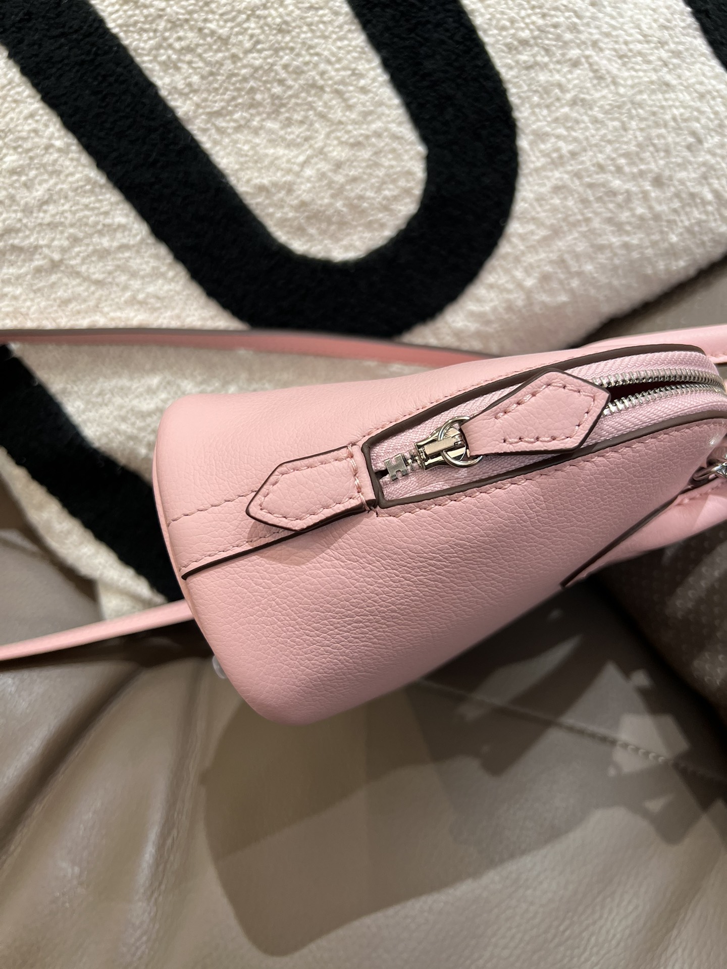 実拍🉐728 ミニボウリングボール - かわいい牛革製